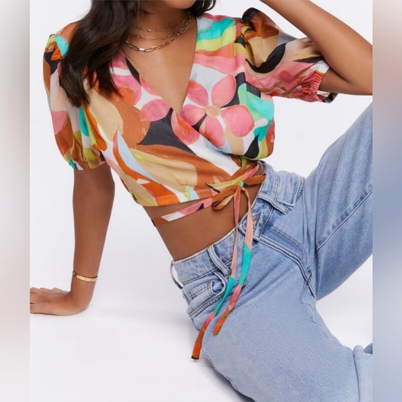 Floral Chiffon Cropped Wrap Top from Forever 21 Sz Medium - Picture 2 of 11